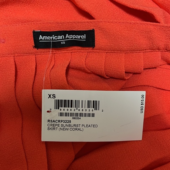 American Apparel Pleated Skirt XS - Picture 3 of 5